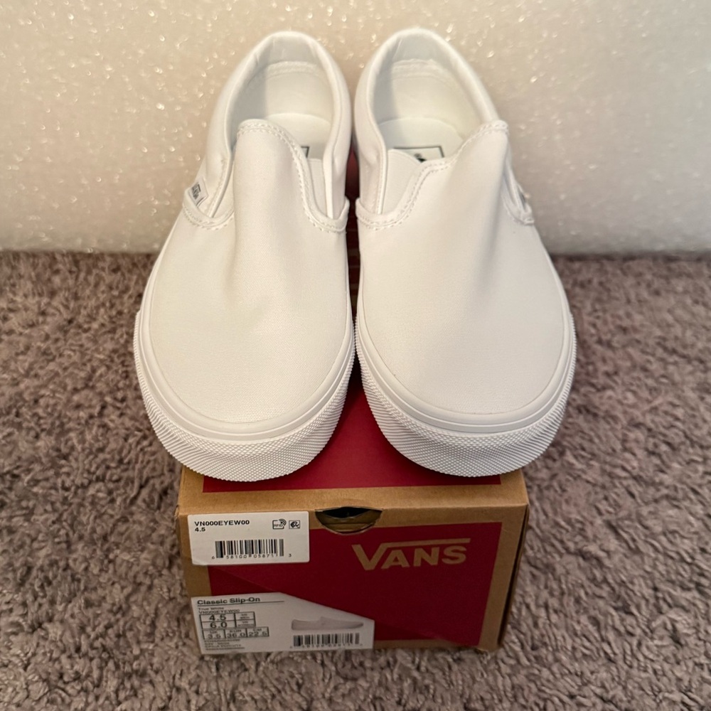 Vans Classic Slip-On Women’s Sneakers White Size 6.0